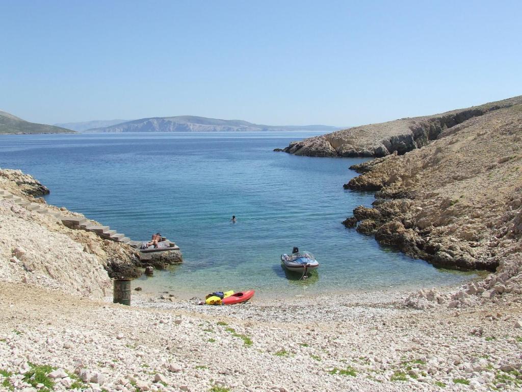 Apartments Sersic Baska Ruang foto
