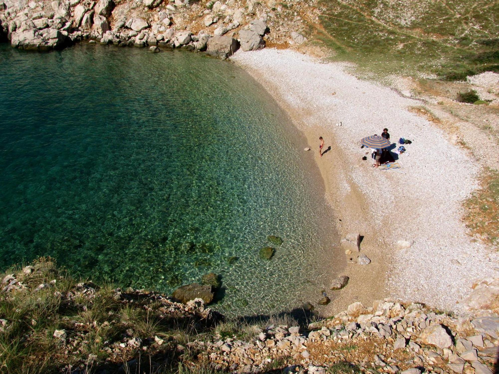 Apartments Sersic Baska Bagian luar foto